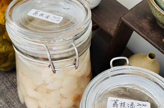 泡荔枝酒要去核吗 第5张
