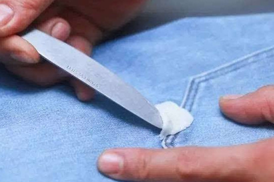 泡泡糖粘衣服上小妙招 第3张