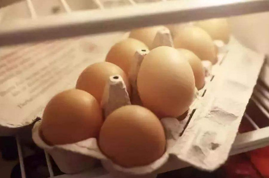 鸡蛋放冰箱里两个月可以吃吗 第3张