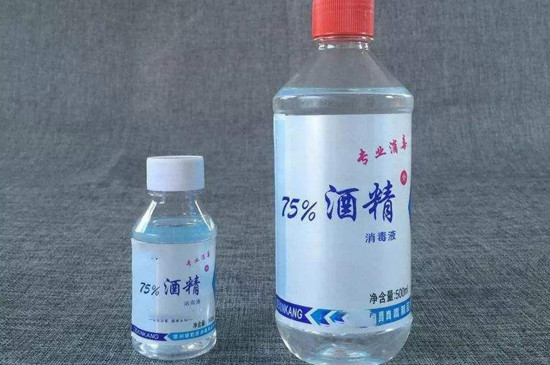 地板上有油污怎么处理的 第5张