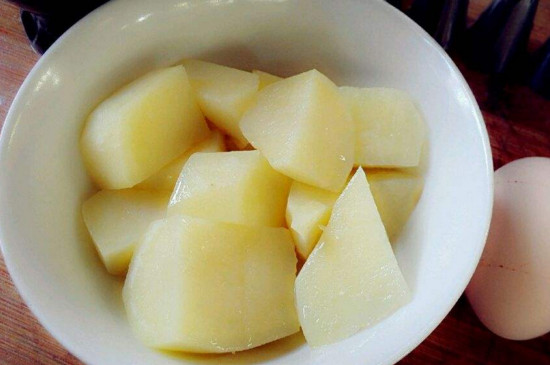 削皮的土豆怎么保存 第3张