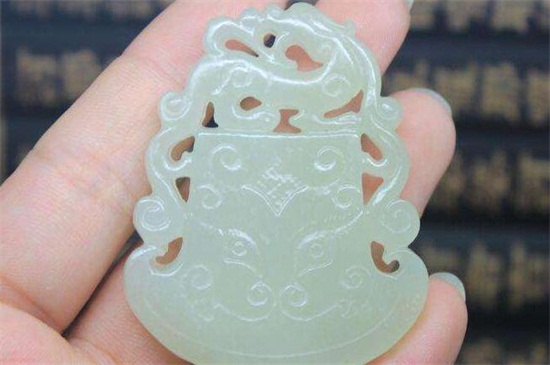 昆仑玉能不能带着洗澡 第5张