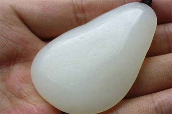 羊脂白玉可以沾水吗 第3张