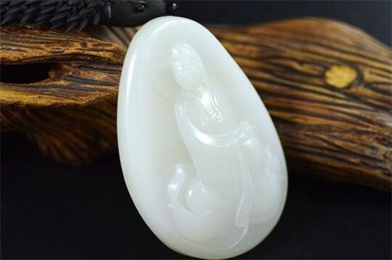 羊脂白玉可以沾水吗 第5张