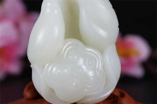 羊脂白玉与和田白玉有区别吗? 第3张