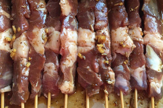 正宗羊肉串的腌制方法（正宗羊肉串腌制秘方） 第7张