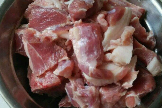 自己烧烤羊肉串怎么腌制（自己烧烤羊肉串的腌制方法） 第3张