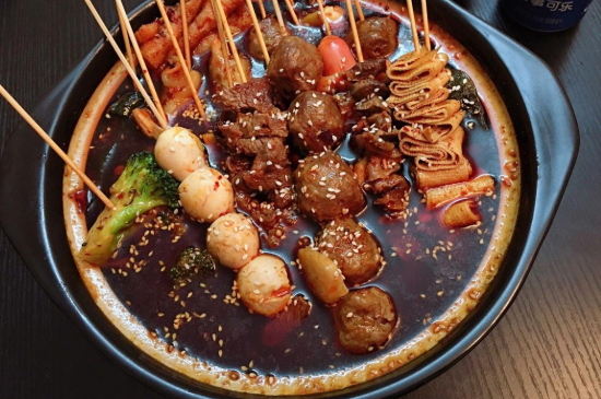 钵钵鸡冷串串的调料怎么配（钵钵鸡冷串串的调料配置方法） 第3张