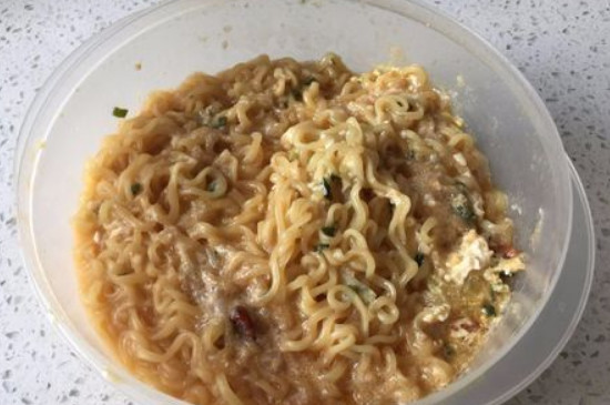 微波炉泡面的做法（泡面用微波炉怎么做） 第5张
