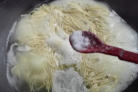 怎么煮鸡蛋面（煮鸡蛋面的方法） 第7张
