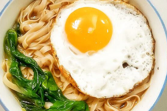 怎么煮鸡蛋面（煮鸡蛋面的方法） 第9张