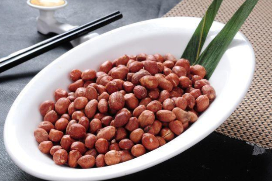 微波花生米怎么做好吃带咸味（微波花生米的正确制作方法） 第9张