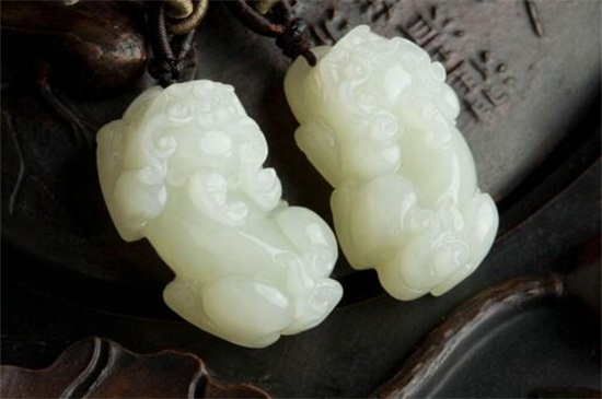 和田玉与玉髓的区别是什么（和田玉与玉髓有哪些区别） 第3张