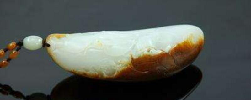 和田玉可以带着洗澡吗（和田玉不适合带着洗澡） 第1张