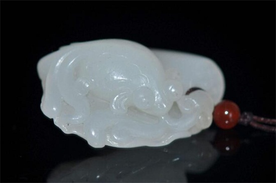 和田玉可以用油保养吗（和田玉最好不用油保养） 第5张