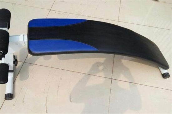 腹肌板怎么使用方法（腹肌板的使用方法） 第3张