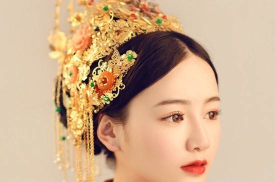 中式婚礼可以穿两套秀禾服吗 第5张
