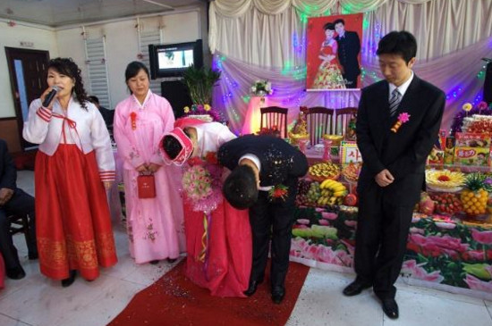 结婚鞠躬有什么讲究 第5张