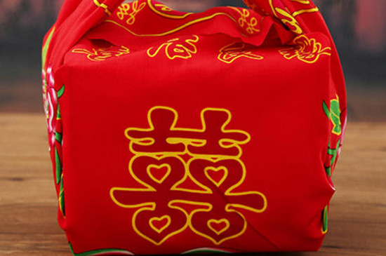 结婚用过的包袱皮可以给别人嘛 第5张