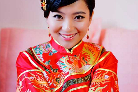 结婚穿几天红色的衣服 第3张