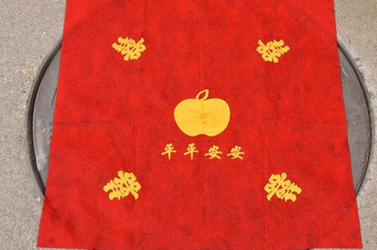 结婚为什么贴红纸 第3张