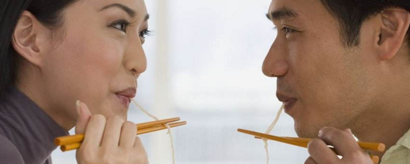 结婚为什么吃面条 第1张