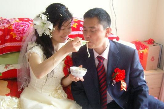 结婚为什么吃宽心面 第5张