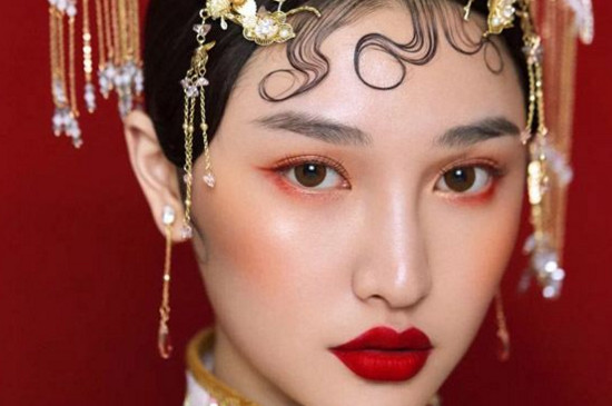 结婚当天可以自己给自己化妆吗 第3张