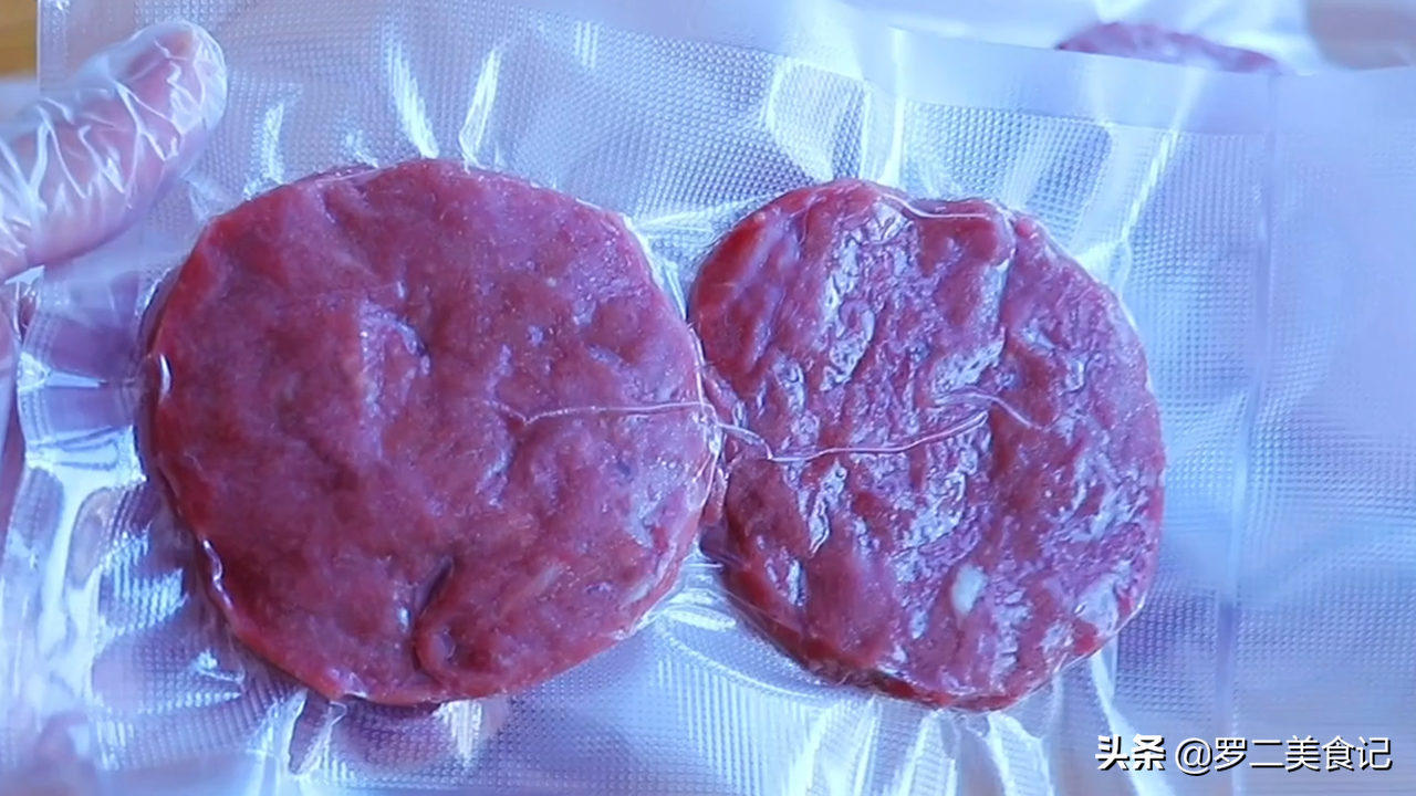 用五斤牛肉在家做腌制牛排，鲜嫩多汁，减肥做汉堡都可以，真简单 第31张