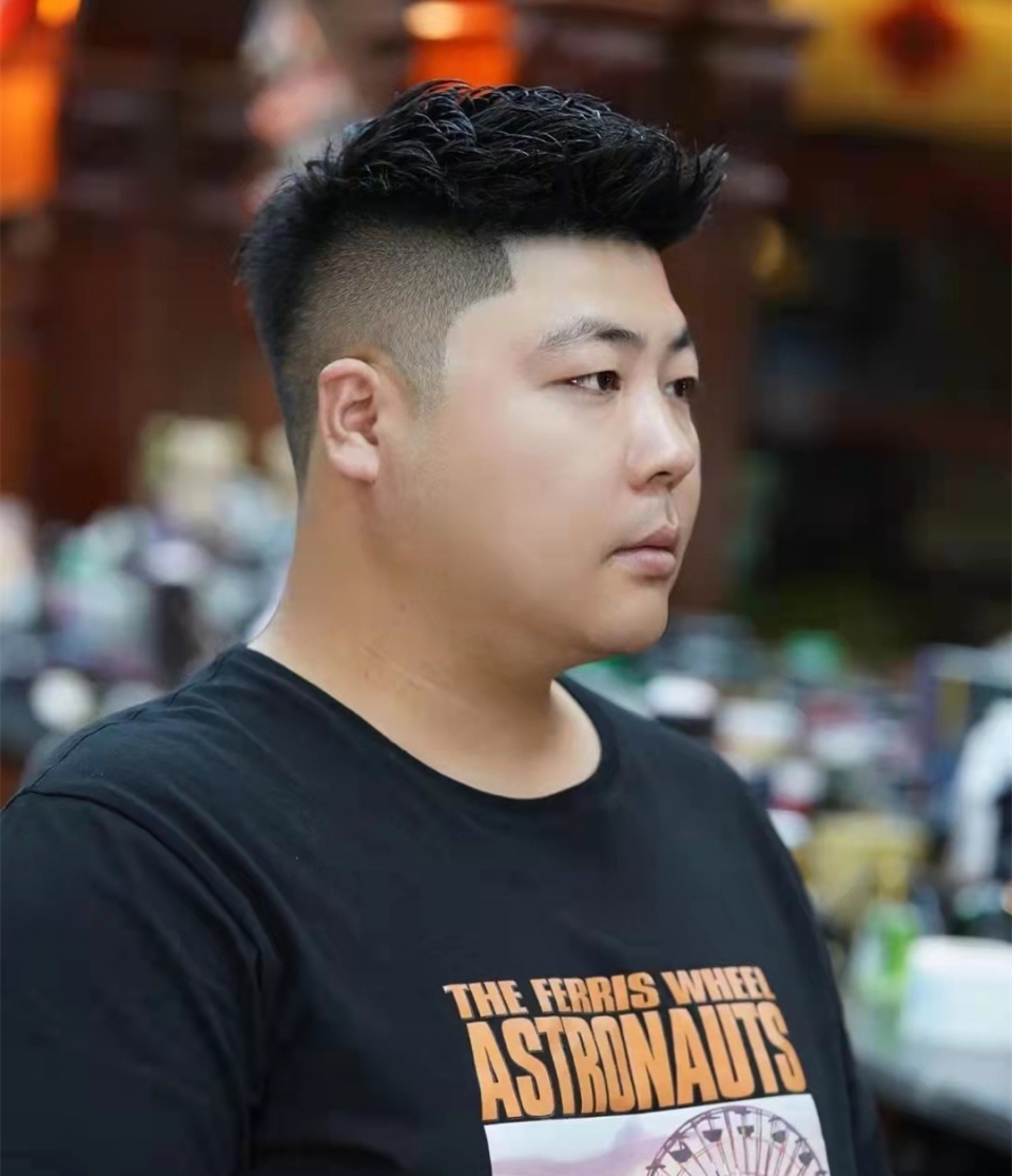 换来换去还是这几种发型养眼，小帅哥大叔都适合，精干更有男人味 第15张