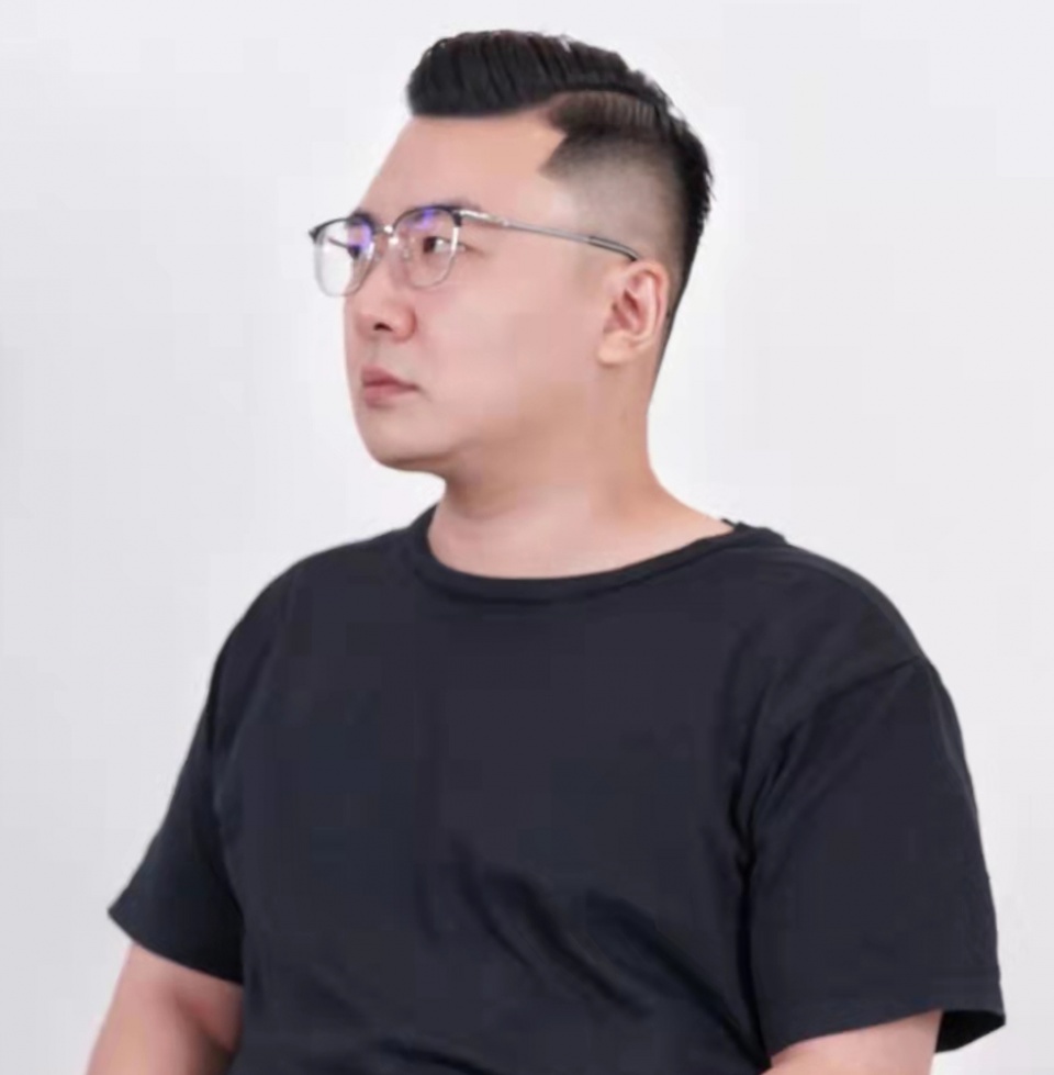 换来换去还是这几种发型养眼，小帅哥大叔都适合，精干更有男人味 第23张