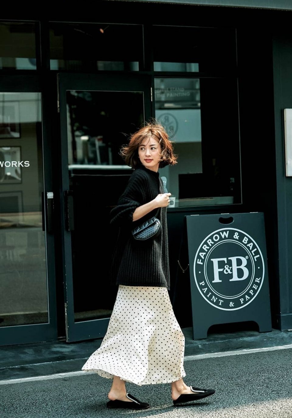 深秋季节还是毛衣最实惠，内穿保暖外搭时髦，尤其是这三种搭配法 第7张