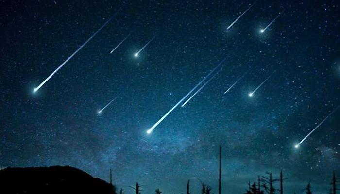 什么时候有流星出现2022（每年都会有流星雨吗） 第1张