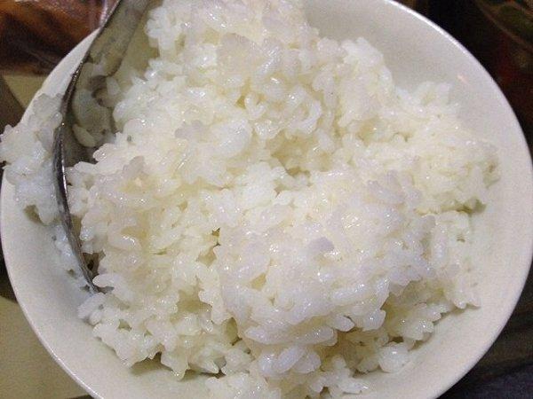 剩下的隔夜饭能吃吗（长期吃隔夜饭的危害） 第1张