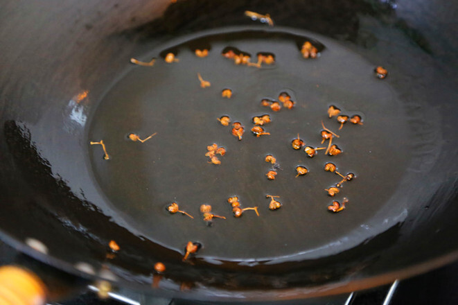 香辣毛豆米炒小鱼干 第19张