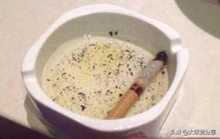 为什么不能在烟灰缸里倒水？这有什么特殊的寓意吗？ 第5张