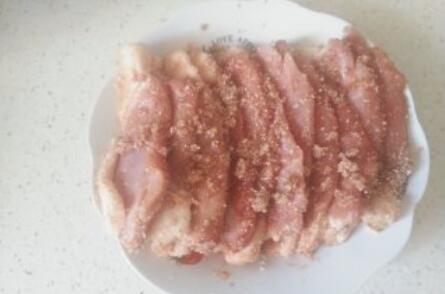 腐乳米粉蒸肉的做法步骤：4 第7张