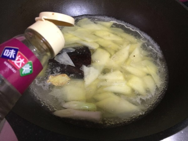 回锅土豆炒腊肉 第5张