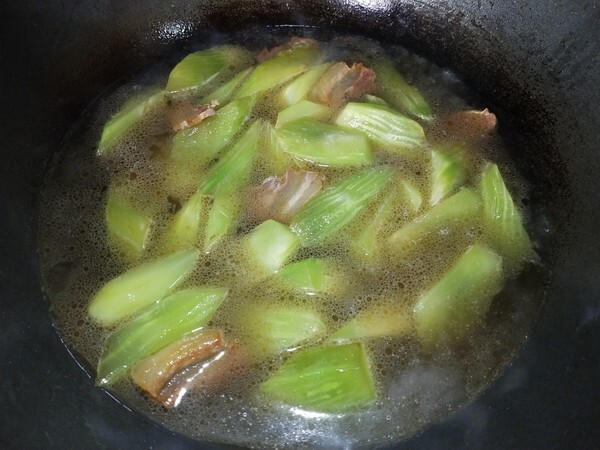 腊肉炖莴苣 第7张