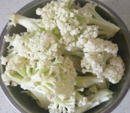 干锅菜花的做法步骤：1 第1张
