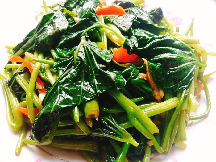 山芋杆居然这么好吃，三块钱做一盘，清香脆嫩营养高，给肉不换 第5张
