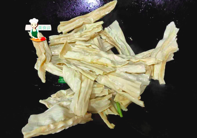 美食大全：韭菜炒腐竹这样做，没肉也鲜美，一盘不够吃 第11张