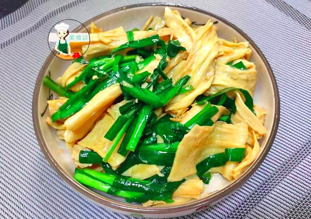 美食大全：韭菜炒腐竹这样做，没肉也鲜美，一盘不够吃 第17张