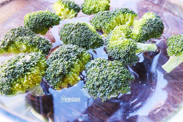 家常美食：美味黑椒鸡腿饭做法，米饭的绝佳搭档 第7张