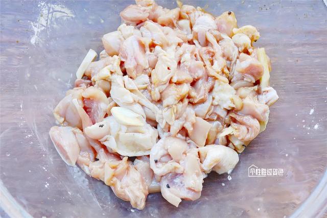 家常美食：美味黑椒鸡腿饭做法，米饭的绝佳搭档 第13张