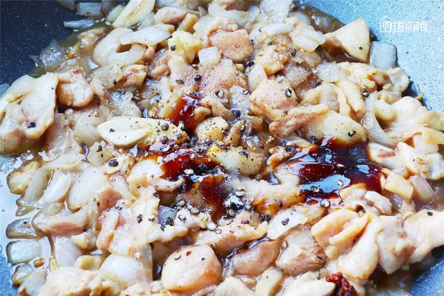 家常美食：美味黑椒鸡腿饭做法，米饭的绝佳搭档 第21张
