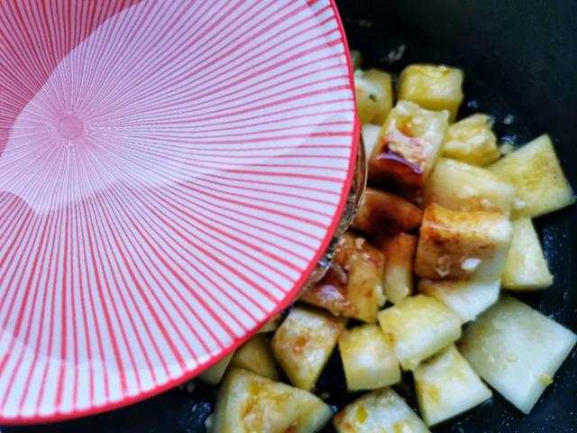美食菜谱大全：红烧冬瓜，滋养润燥、清热解毒，秋天必备家常菜 第15张