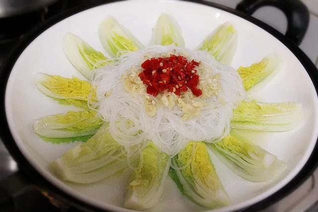 家常美食：开胃下饭的蒜蓉粉丝娃娃菜，做法简单，味道鲜美 第17张