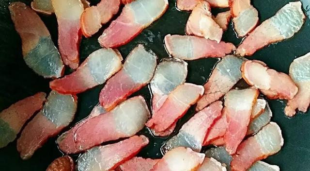 家常小炒笋干烧腊肉，咸香味美，相当的下饭! 第11张