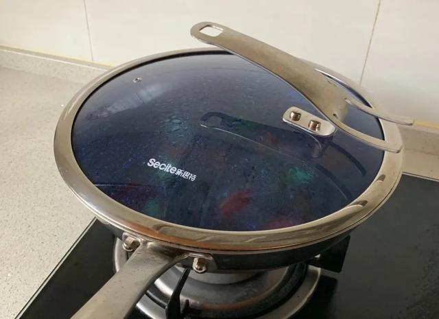 电饭锅一键搞定！美味番茄土豆炖牛腩，浓稠的汤汁，绝对下饭。 第21张